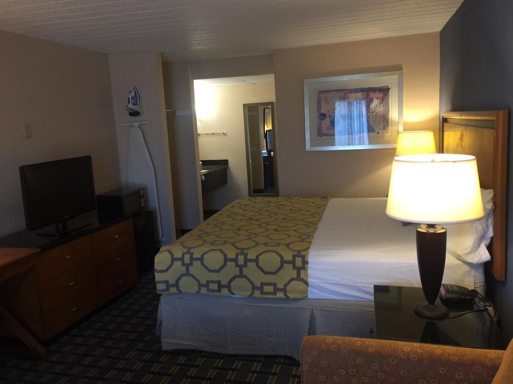 Baymont By Wyndham Knoxville I-75 Esterno foto
